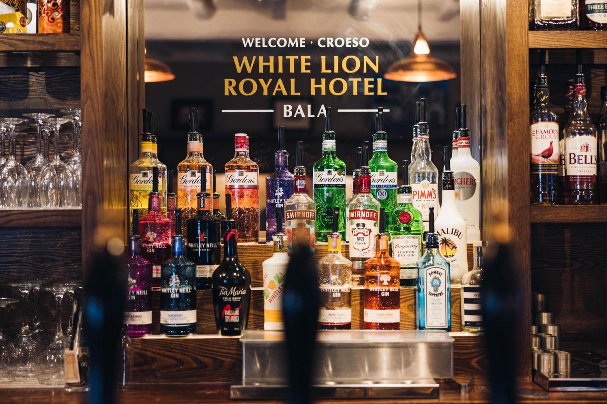 White Lion Royal Hotel Bala Exterior photo